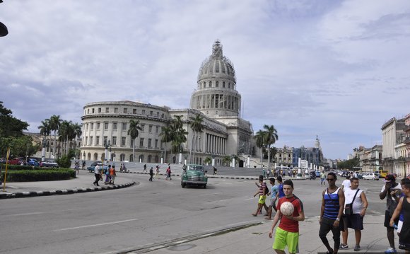 Cuba ' S Own Travel Routes